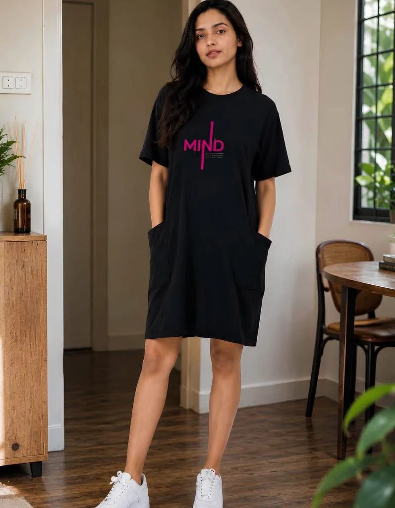 Mind T-shirt dress